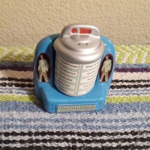 Elvis Presley Salt And Pepper Shaker Jukebox